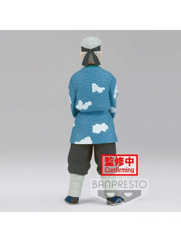 Demon Slayer: Kimetsu no Yaiba Sakonji Urokodaki Figürü – 17 cm
